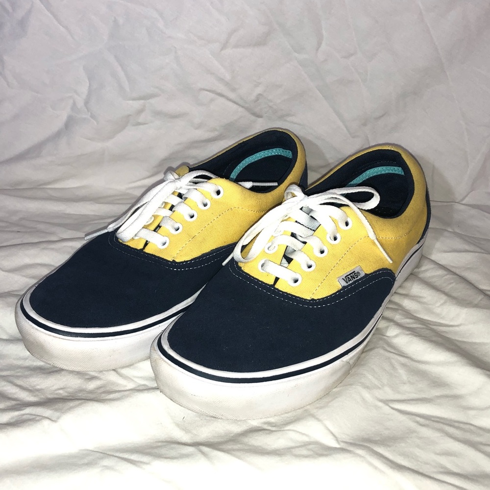 Van’s Mens 9.5 (Women’s 11) Comfycush Era